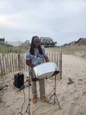 A-Touch-of-the-Caribbean-on-Oneida-Street