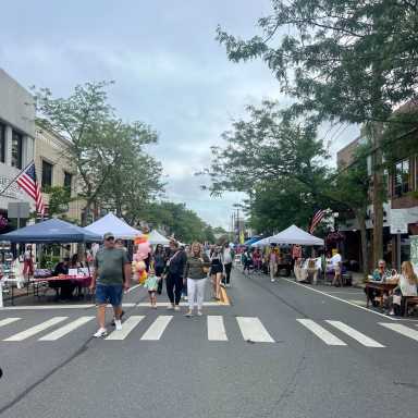 Bay-Shore-Alive-by-Bay-photo