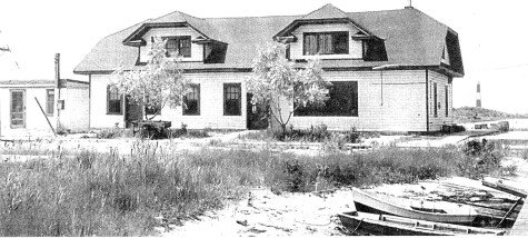 3.Very early Kismet, probably still 1920s. The general store is without words on the building. This building was converted into the Kismet Inn after the Hurricane of 1938.