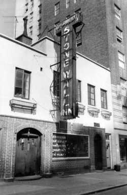 stonewall-inn-475×729