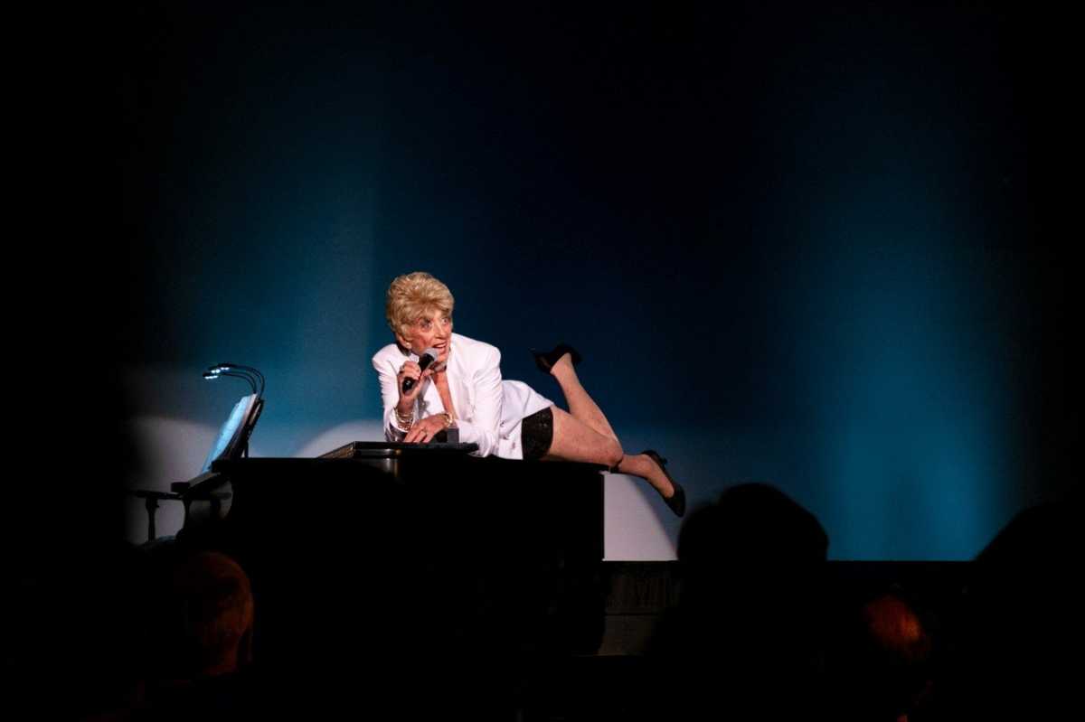 thumbnail_Rose_Levine_01