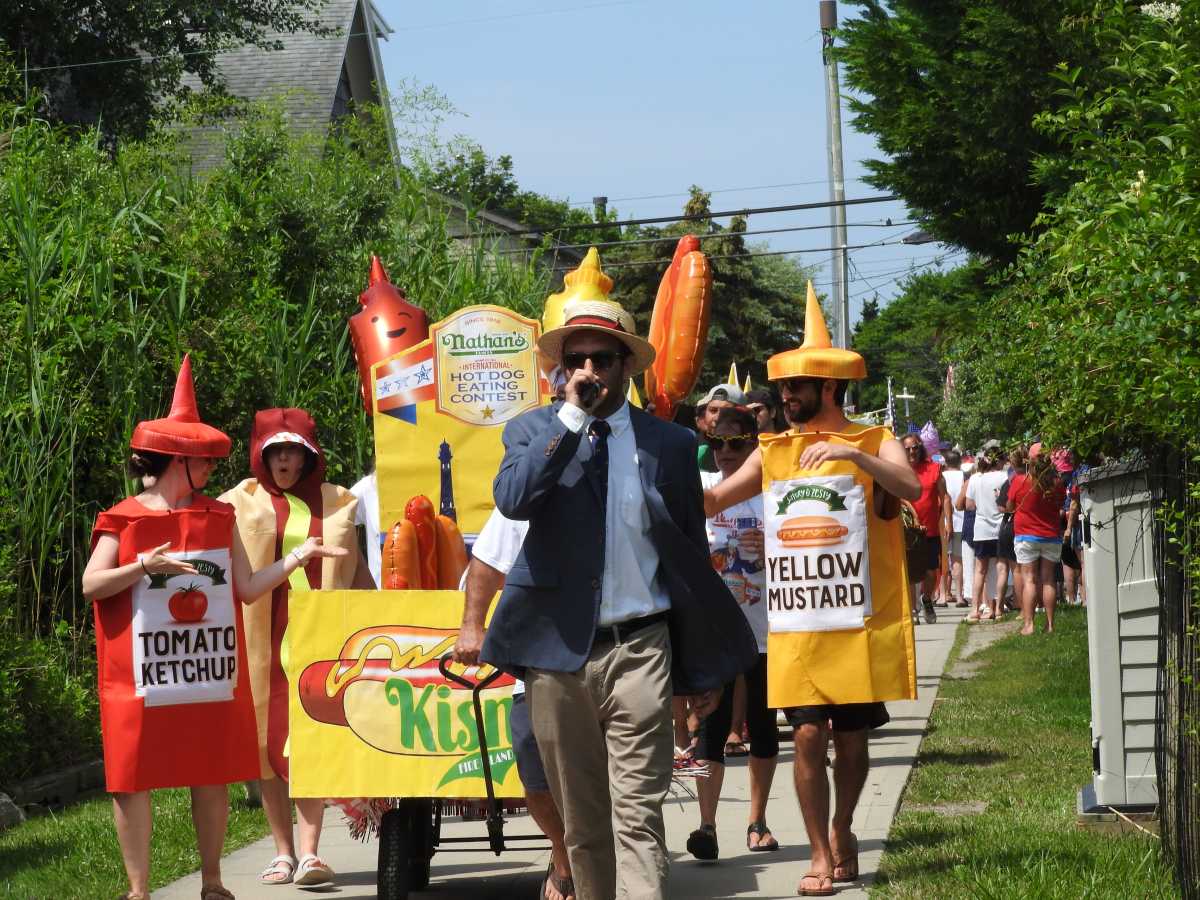Picnic Party Parade float(1)