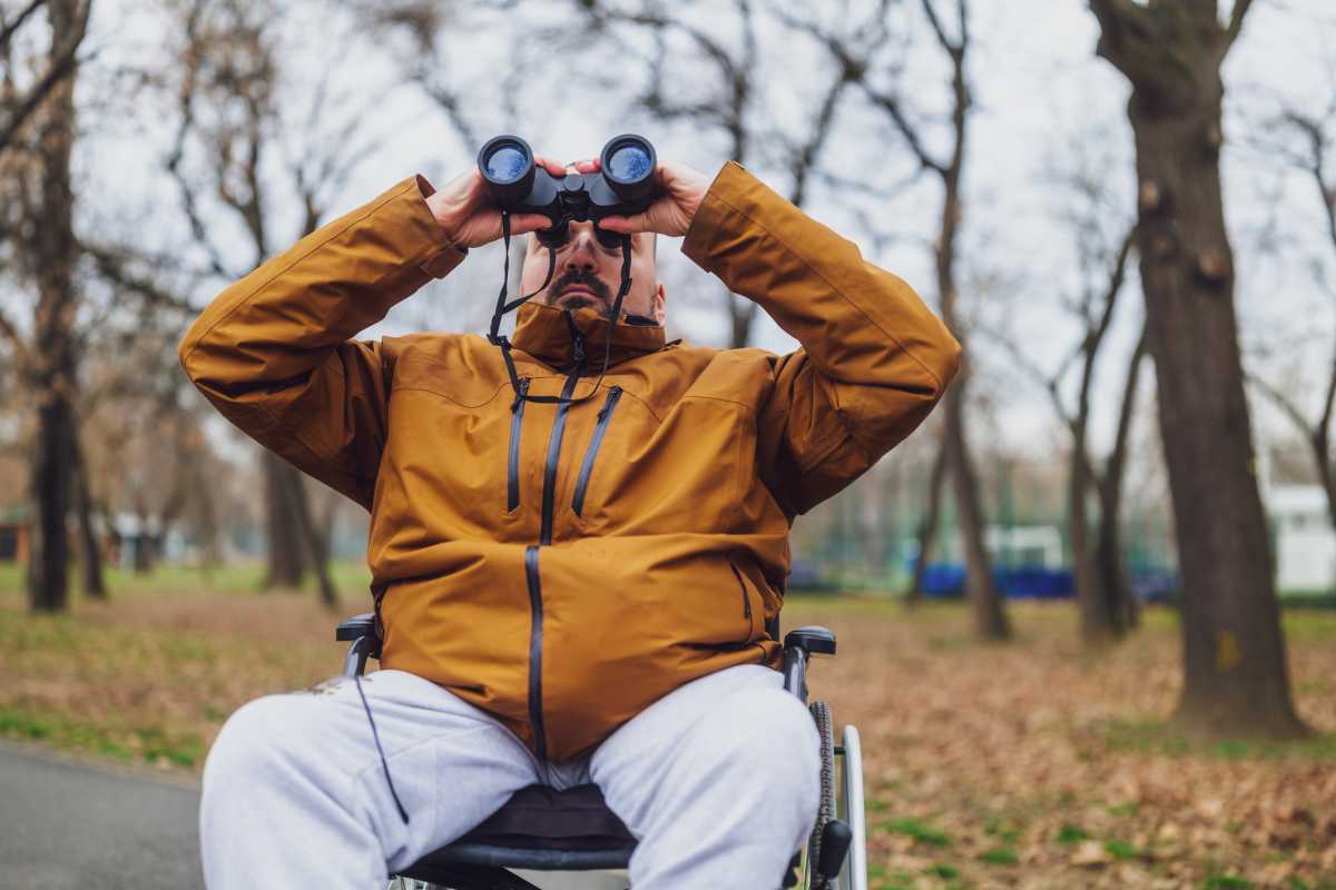 Birdwatching is for everybody, but it’s not always easy. Friends of Connetquot  understands that birding truly is for everybody and anybody, regardless of disability or other health concerns. Through education, outreach, and advocacy, Birdability works to ensure the birding community and the outdoors are welcoming, inclusive, safe, and accessible for everybody.