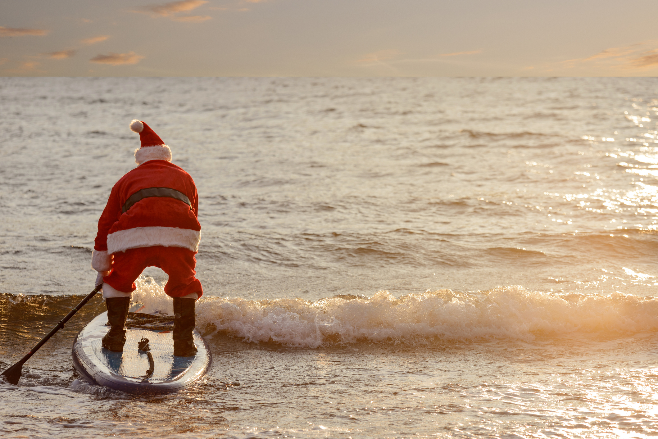 Saturday, December 13  23rd Reenactment of the Flying Santa at Fire Island Lighthouse  Santa arrives at the lighthouse for his commemorative reenactment of the historic event at the Fire Island Lighthouse, off Field 5. A great photo opportunity, this event offers the chance to form lifelong memories with your little ones! Arrive early and dress for the weather; temperatures and wind can be intense during the off-season months. This event is FREE to attend. For more information, visit fireislandlighthouse.com 