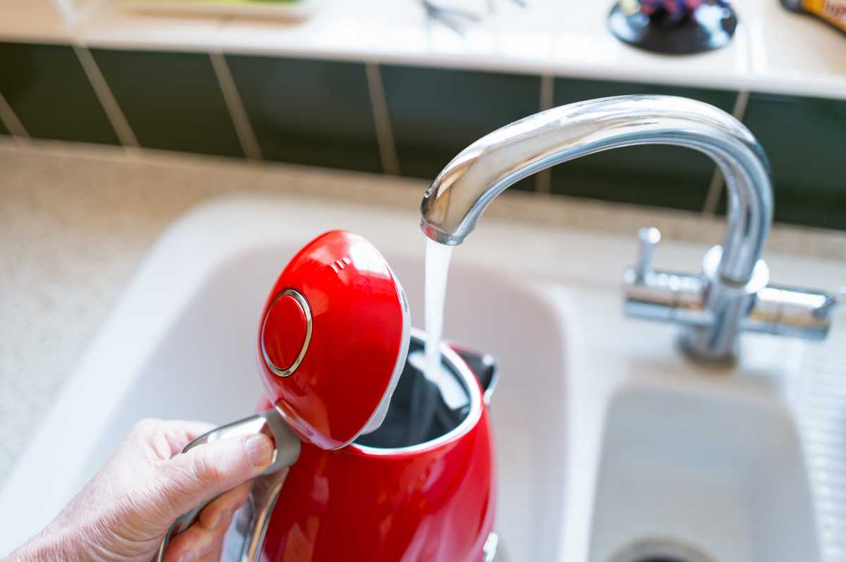 On April 20, after 18 months of deliberations, the Incorporated Village of Saltaire entered into a 40-year lease with the Suffolk County Water Authority (SCWA) to manage and operate its public water infrastructure. The motion was unanimously adopted by the Saltaire Village Board of Trustees, and the agreement becomes effective June 1.