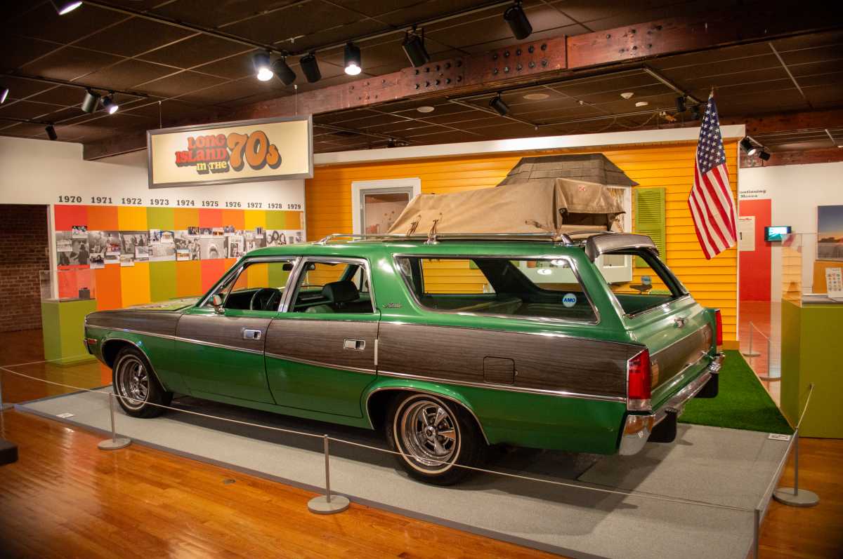 Long Island in the 70s Installation-3-2 (1)