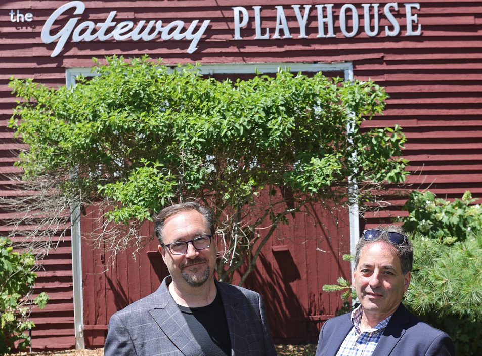 Gateway Playhouse is upping its ante. Formerly known as The Gateway, the regional theater in Bellport, known for its Broadway talent and ebullient musicals, announced its new name, Gateway Playhouse, at its recent Cabaret Night Benefit Fundraiser. Besides the name, Cabaret Night is new too. The new Cabaret Night Fundraisers debuted in March, with standing-room-only attendance in the barn theater and top-area restaurant food and drink.