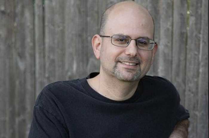 Michael Perone supports the idea that reading should be entertaining. The award-winning author works during the day as a senior editor for a nonprofit in Manhattan, but when he gets home, his stories come to life.